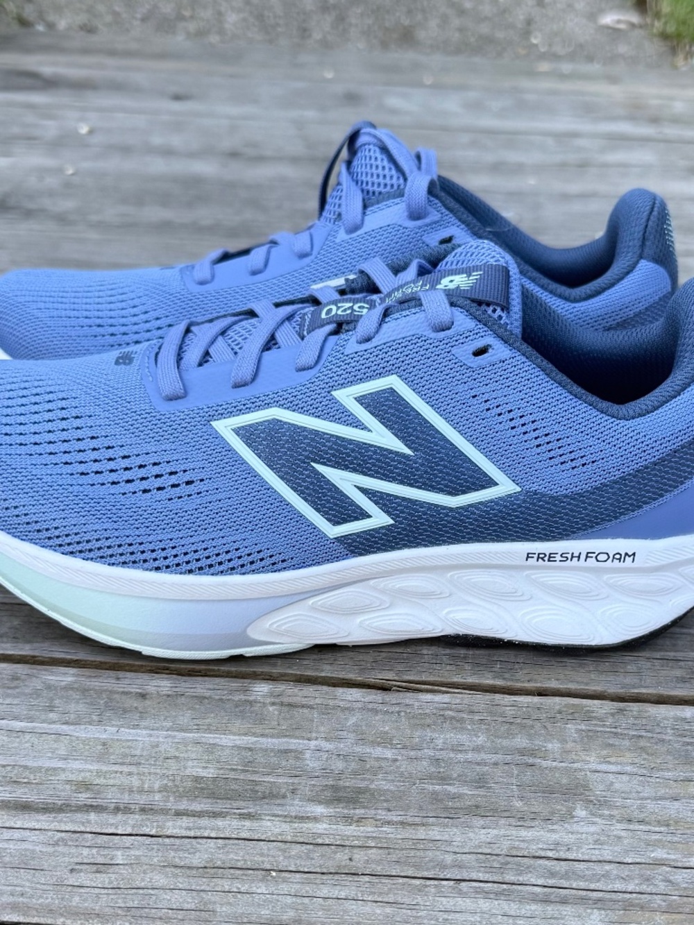 Women’s New Balance Fresh Foam 520v9 Extra Wide Women's Running Shoes Size 8 NWT